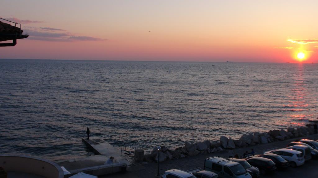 Allure Apartments Piran Luaran gambar