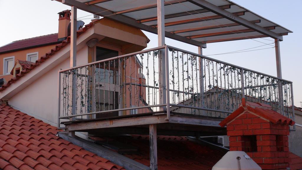 Allure Apartments Piran Luaran gambar