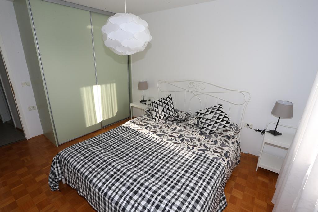 Allure Apartments Piran Luaran gambar