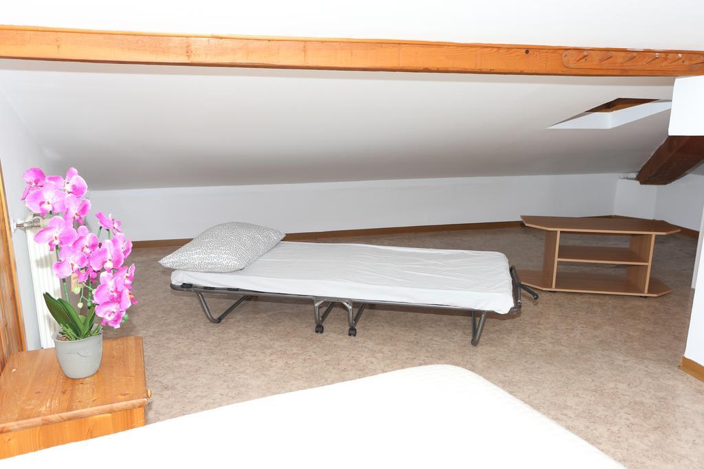 Allure Apartments Piran Luaran gambar