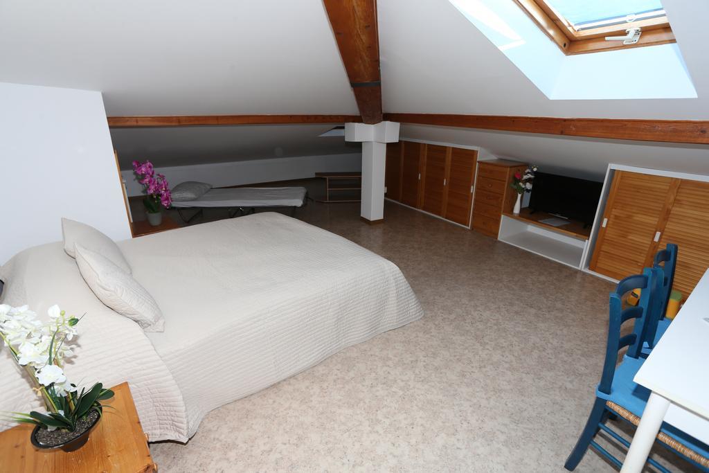 Allure Apartments Piran Luaran gambar