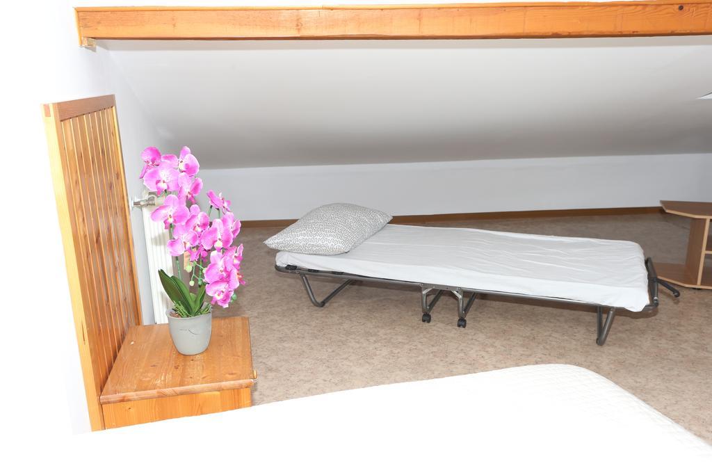 Allure Apartments Piran Luaran gambar